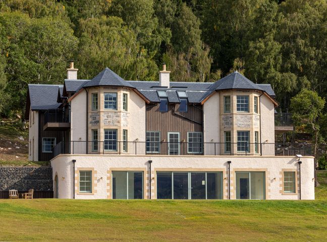 A house with multiple windows and balcony at Schiehallion House, Pitlochry