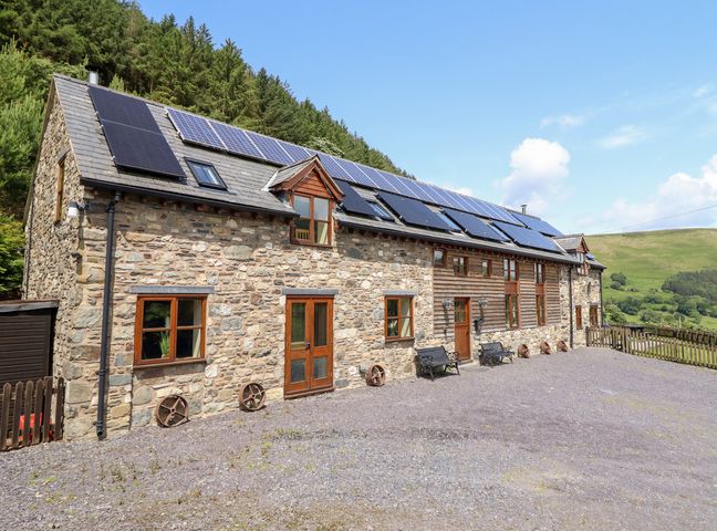 Ysgubor Pwlliago photo 1