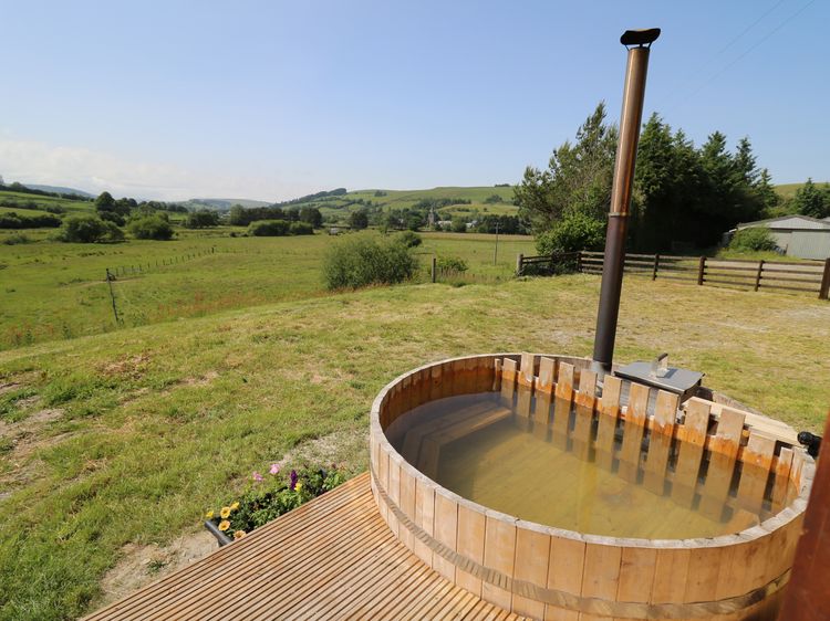 Hawthorn Hut Llangurig Felin fawr Self Catering Holiday Cottage