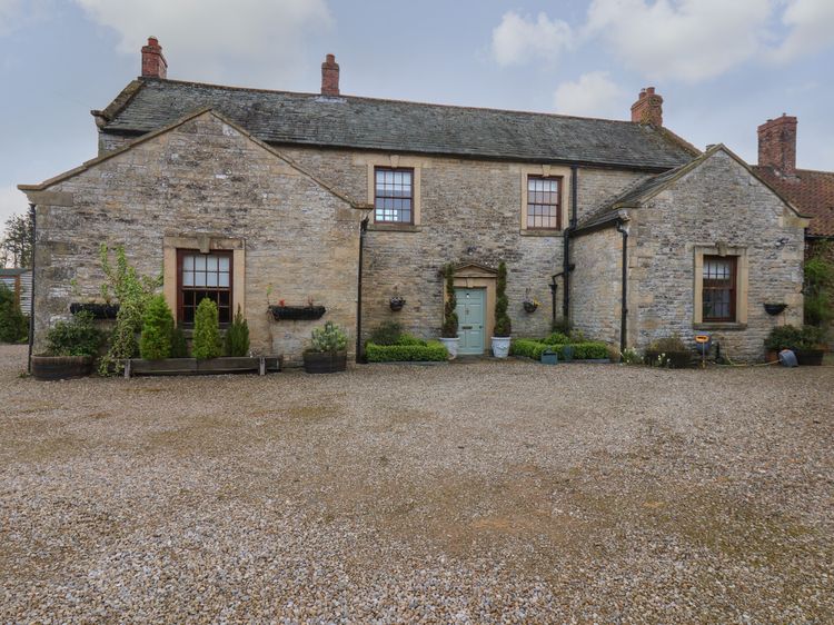 The Old Hall, East Ayton, Welldale Fm, North York Moors And Coast