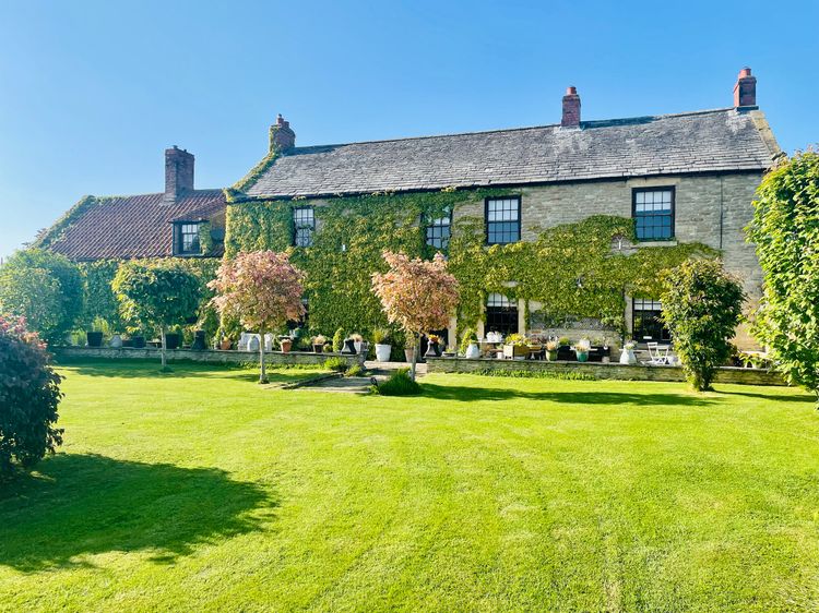 The Old Hall, East Ayton, Welldale Fm, North York Moors And Coast