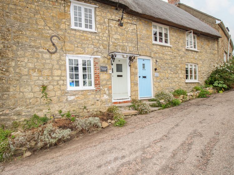 Dormouse Cottage Burton Bradstock Dorset And Somerset Self