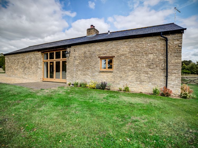 Lower Farm Barn | Bampton | Aston | South Of England | Self Catering  Holiday Cottage