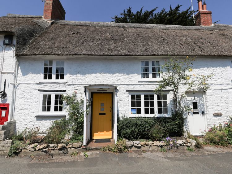 Apple Tree Cottage Burton Bradstock Dorset And Somerset Self