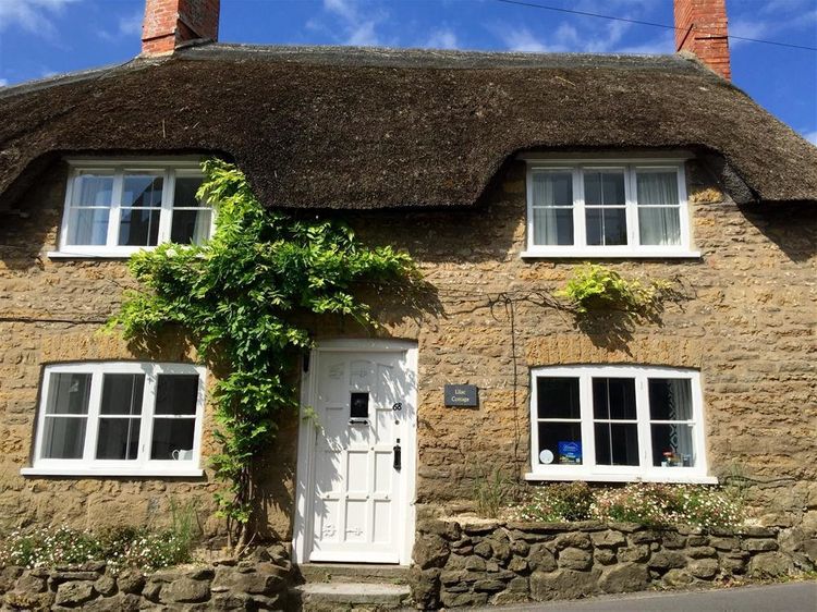 Lilac Cottage Burton Bradstock Dorset And Somerset Self