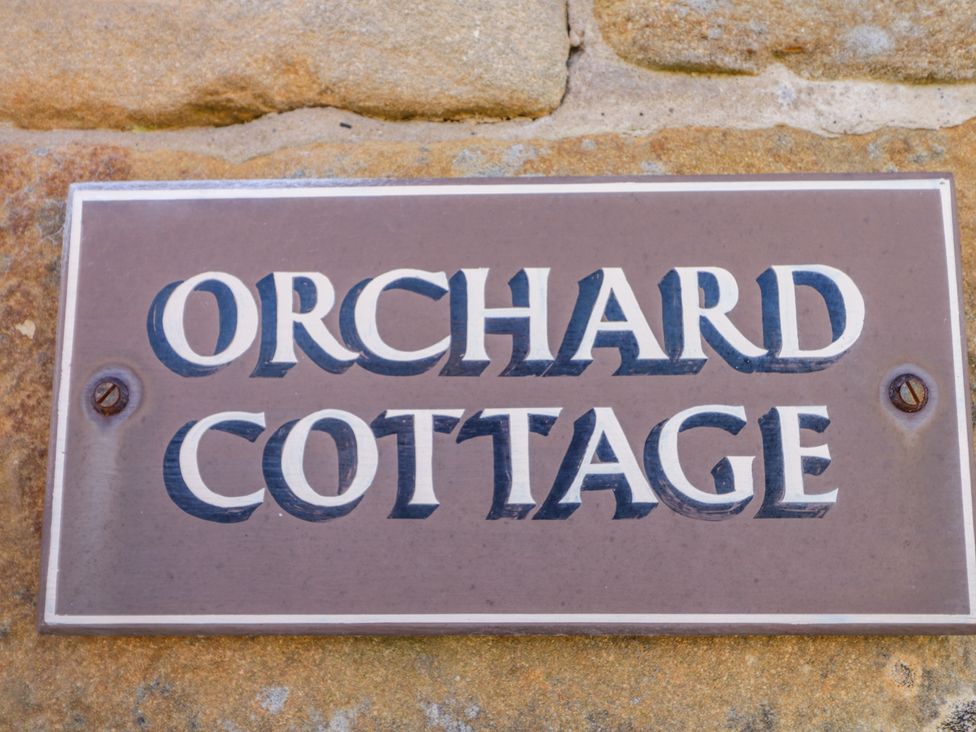 Orchard Cottage - North Yorkshire (incl. Whitby) - 1002416 - thumbnail photo 2