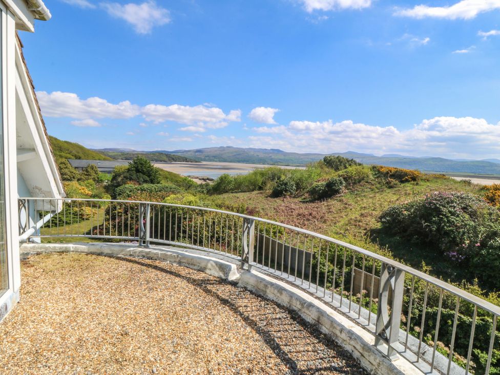 A view from a terrace overlooking a landscape at Bryn Y Mor, Borth Y Gest
