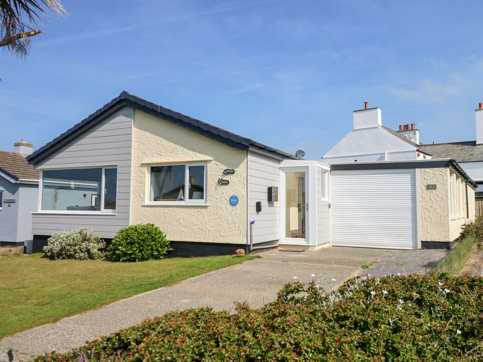 Flip Flops - Anglesey - 1008825 - thumbnail photo 1
