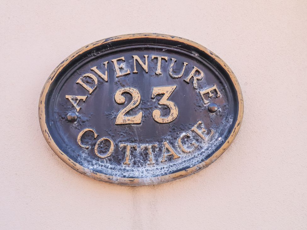 Adventure Cottage - North Yorkshire (incl. Whitby) - 1015689 - thumbnail photo 3