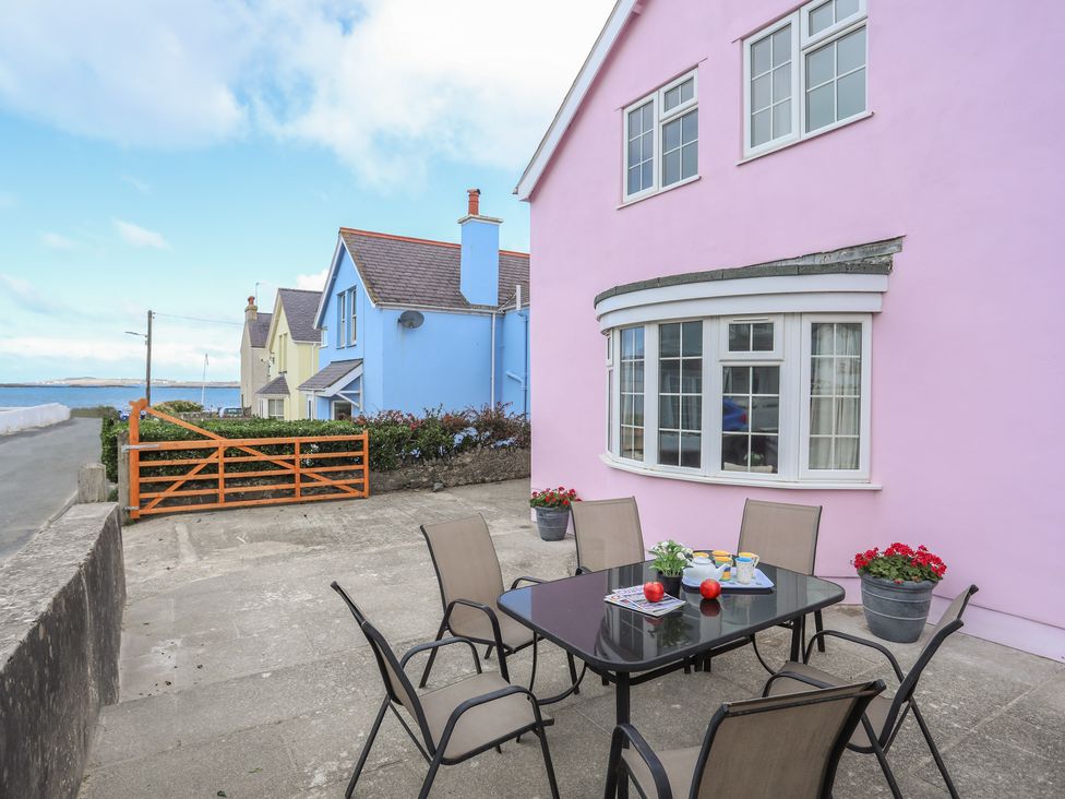 The Pink House - Anglesey - 1017927 - thumbnail photo 4