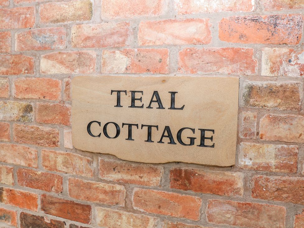 Teal Cottage -  - 1021255 - thumbnail photo 2