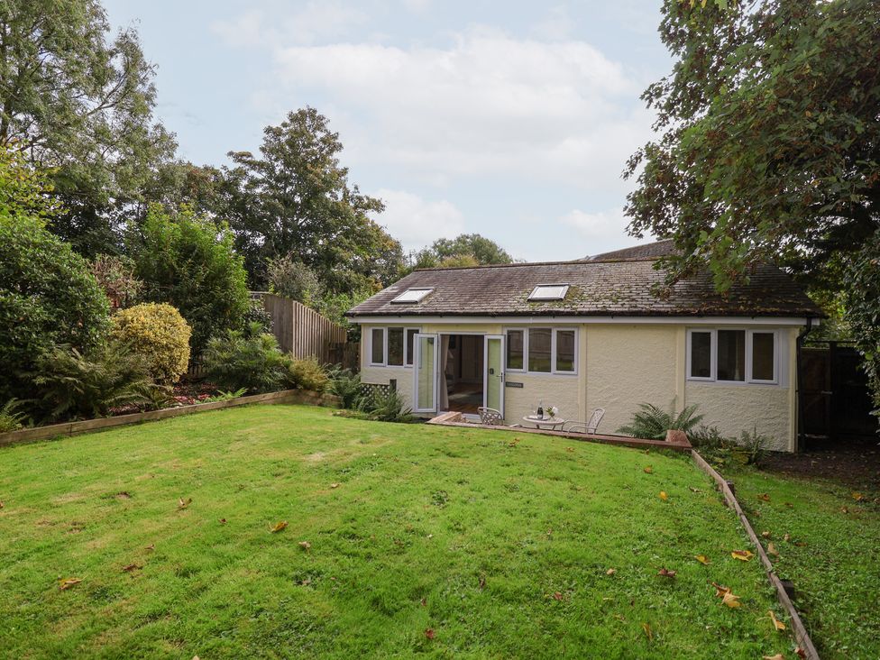 A house with windows and door in a garden at Tregona Buckland Monachorum near Yelverton