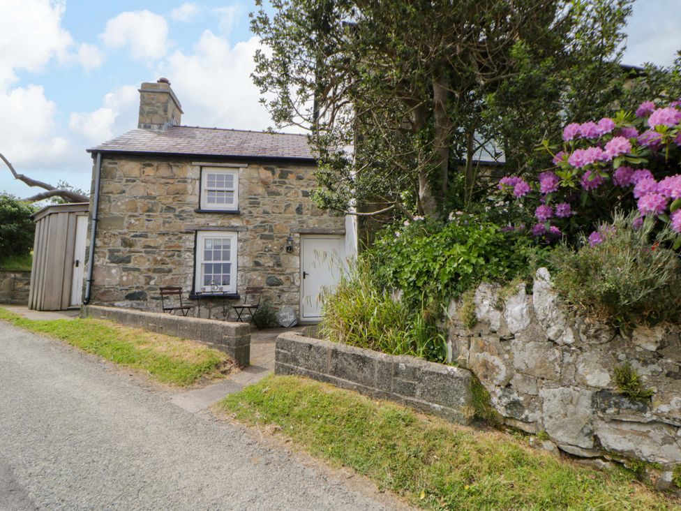 West End Cottage - South Wales - 1035494 - thumbnail photo 1