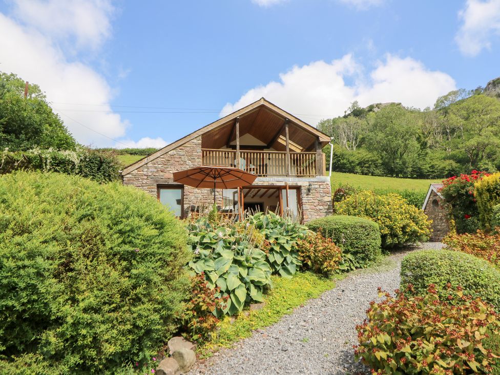 Dan Castell Cottage - South Wales - 1035704 - thumbnail photo 1