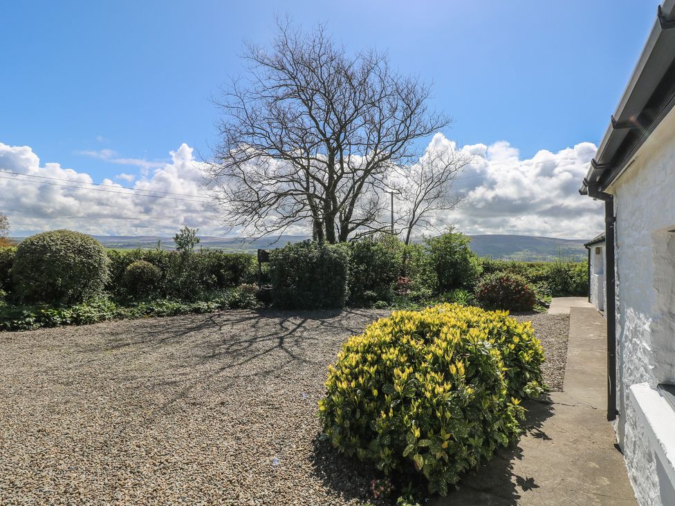 Ty-Newydd Cottage - South Wales - 1036267 - thumbnail photo 40