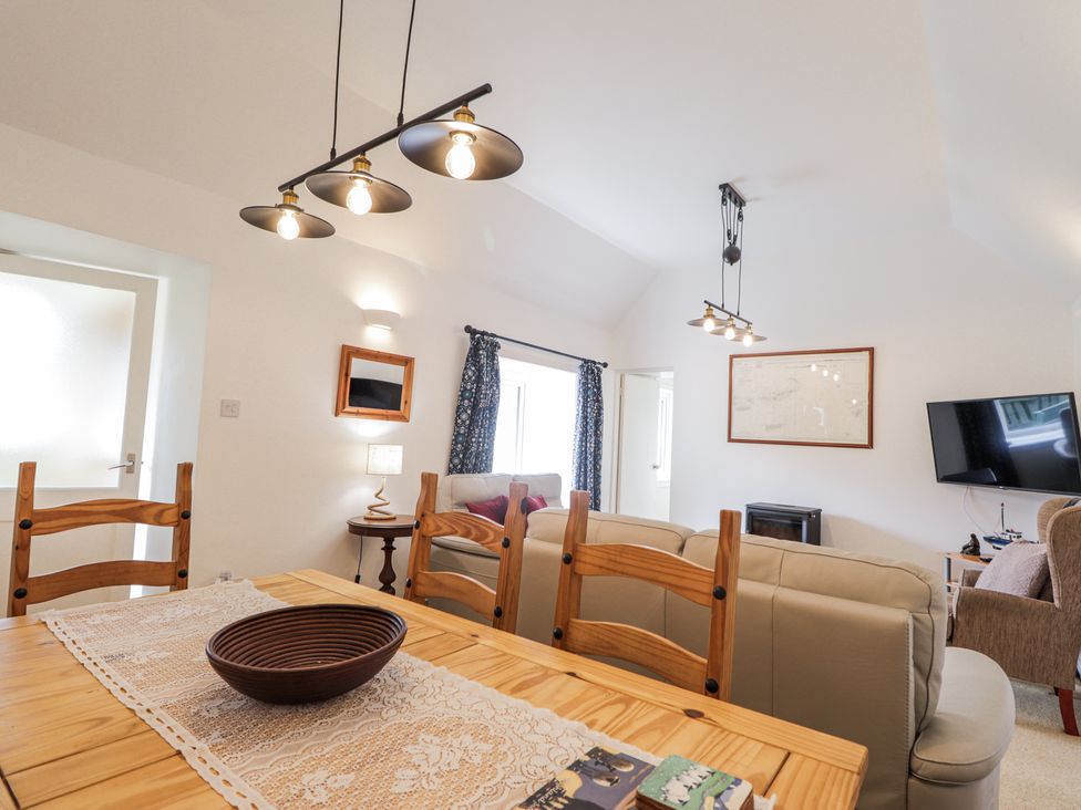 Roddy's Cottage - Scottish Highlands - 1037343 - thumbnail photo 7