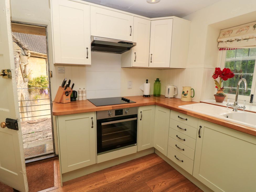 Chapel Cottage - Cotswolds - 1037835 - thumbnail photo 6