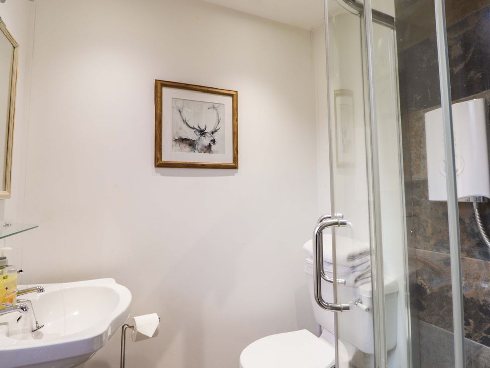 Inshcraig - Scottish Highlands - 10386 - thumbnail photo 16