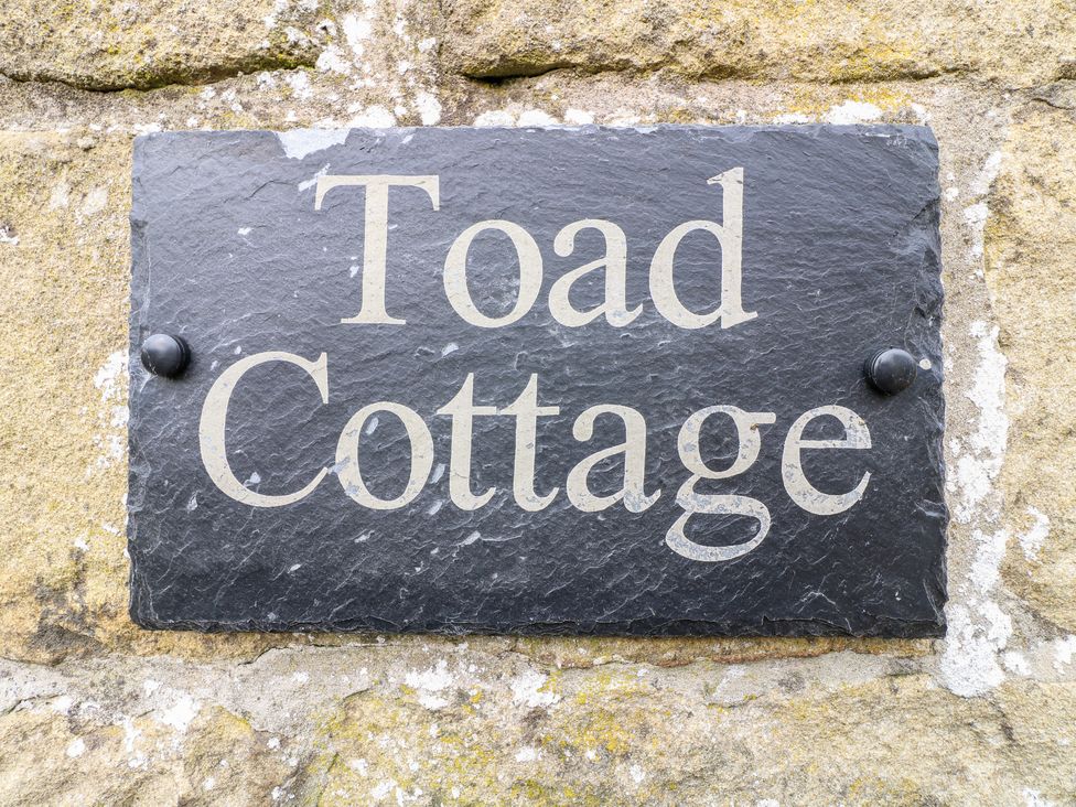 Toad Cottage - Peak District - 1038854 - thumbnail photo 3