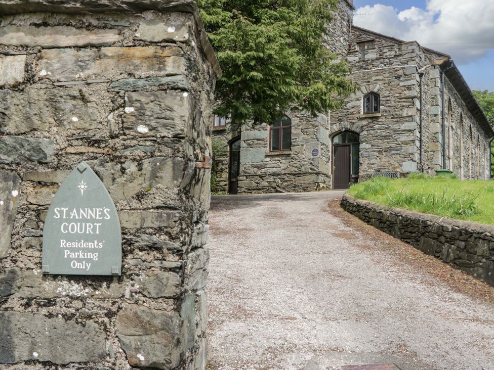 A sign for resident parking at St. Anne's Court in Ambleside