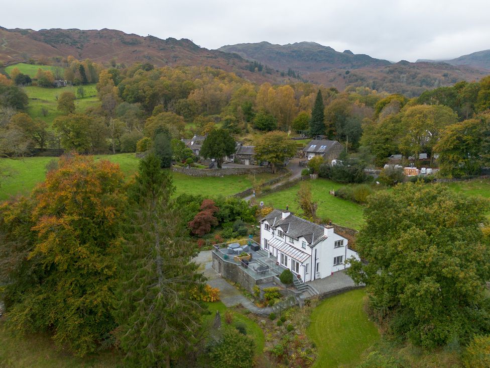 A house with garden and trees at Goody Raise in Grasmere