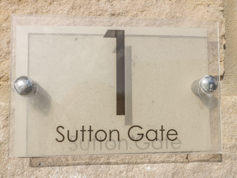 1 Sutton Gate - Dorset - 1042446 - thumbnail photo 2