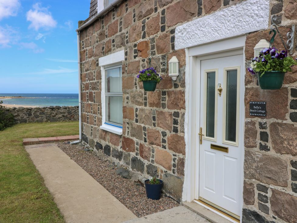 Bella's Beach Cottage - Scottish Lowlands - 1050072 - thumbnail photo 2