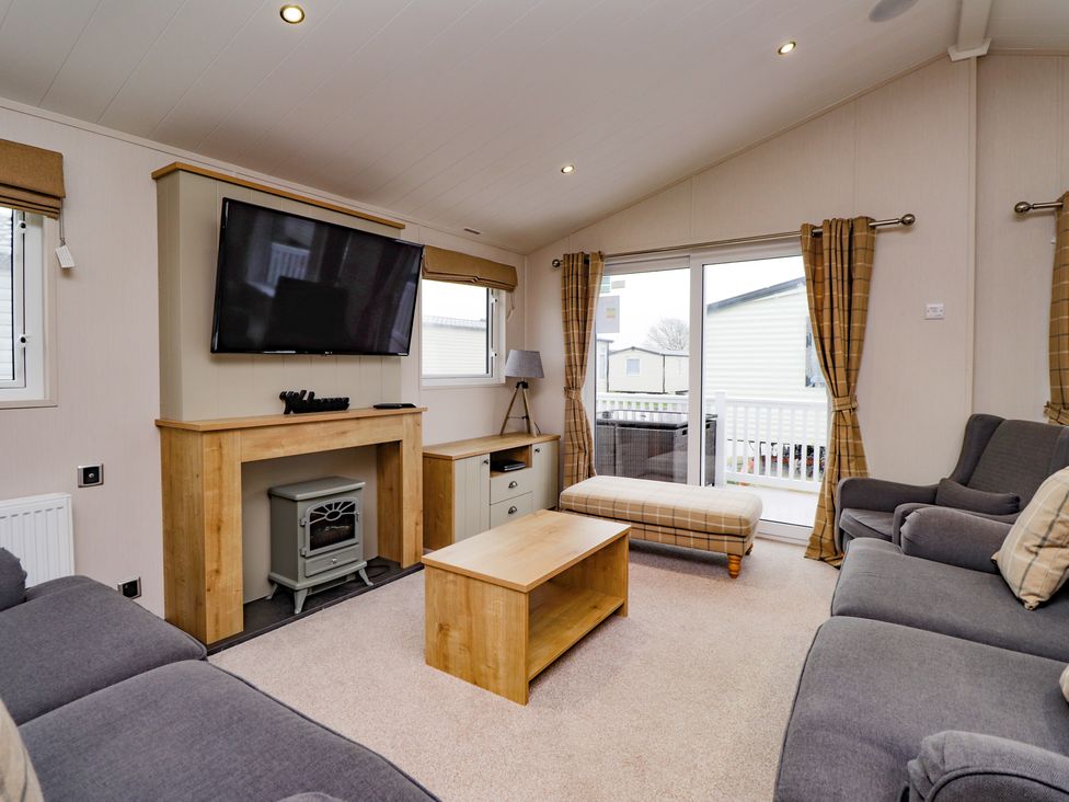 3 bedroom Lodge at Pevensey Bay - Kent & Sussex - 1050157 - thumbnail photo 3