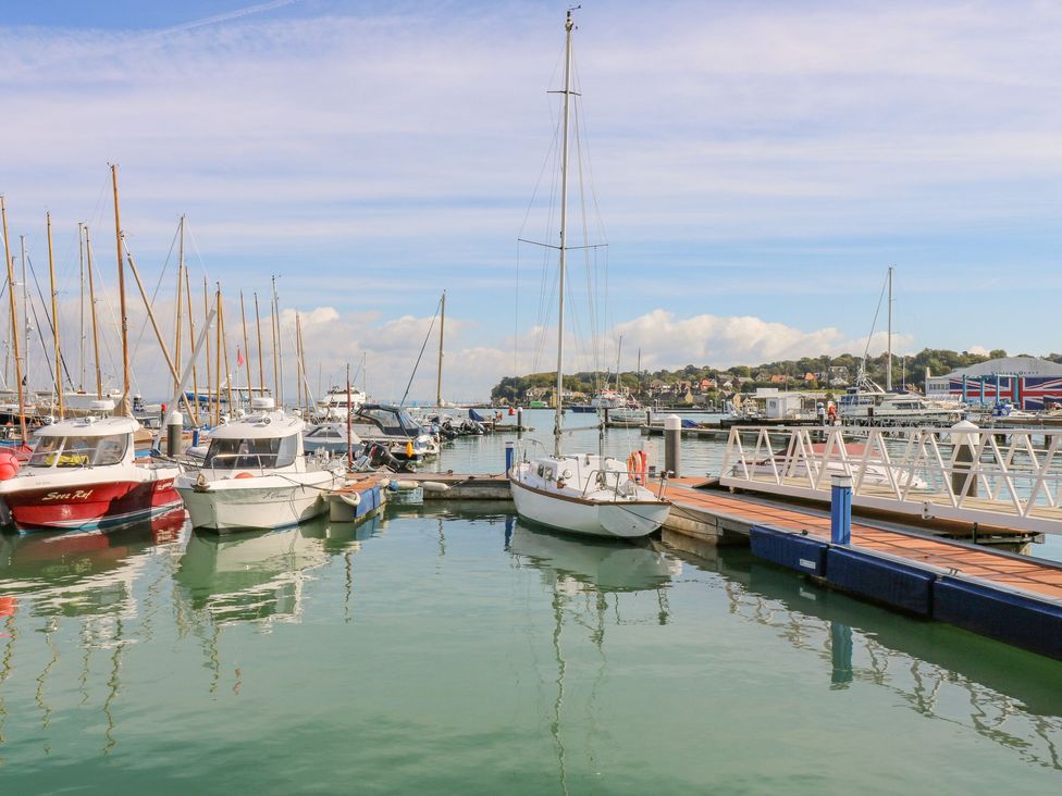 High Tide - Isle of Wight & Hampshire - 1050183 - thumbnail photo 33