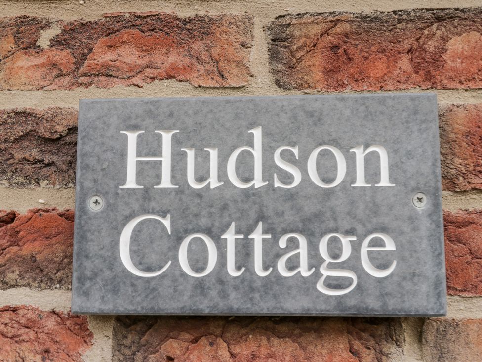 Hudson Cottage - North Yorkshire (incl. Whitby) - 1051590 - thumbnail photo 2