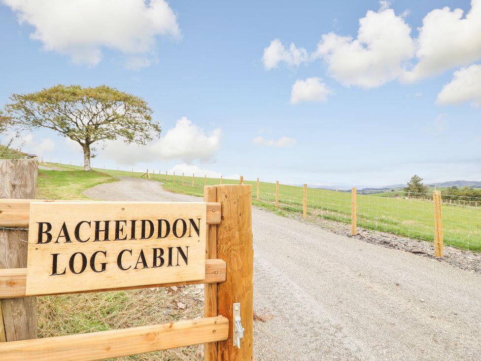 Bacheiddon Log Cabin - Mid Wales - 1051902 - thumbnail photo 31