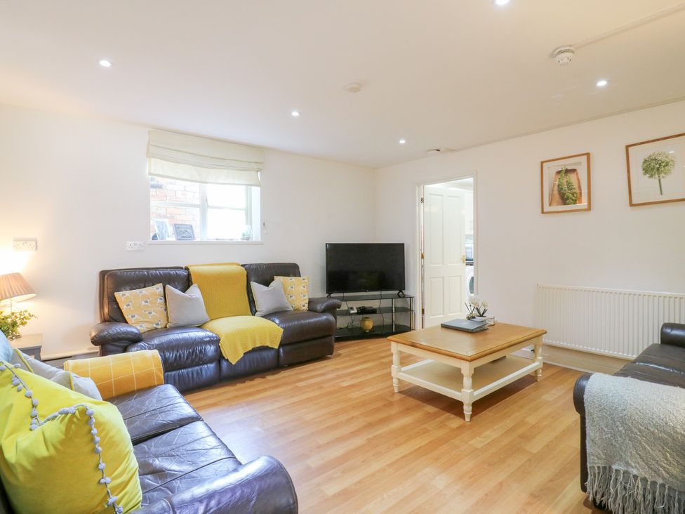 BB House - Central England - 1053798 - thumbnail photo 5