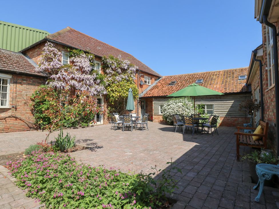 BB House - Central England - 1053798 - thumbnail photo 34