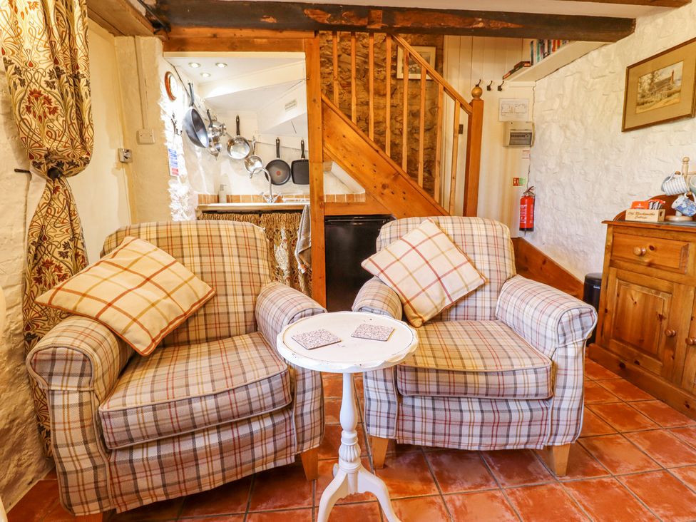 Old Blacksmiths Cottage - Lincolnshire - 1055768 - thumbnail photo 5