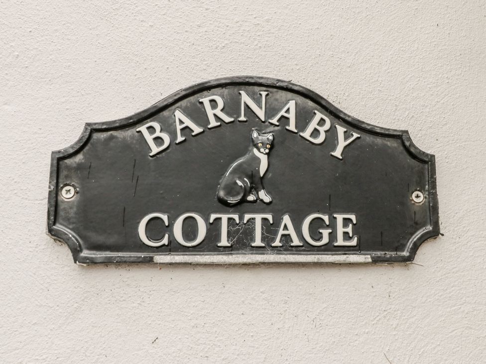 Barnaby Cottage - North Yorkshire (incl. Whitby) - 1056106 - thumbnail photo 2