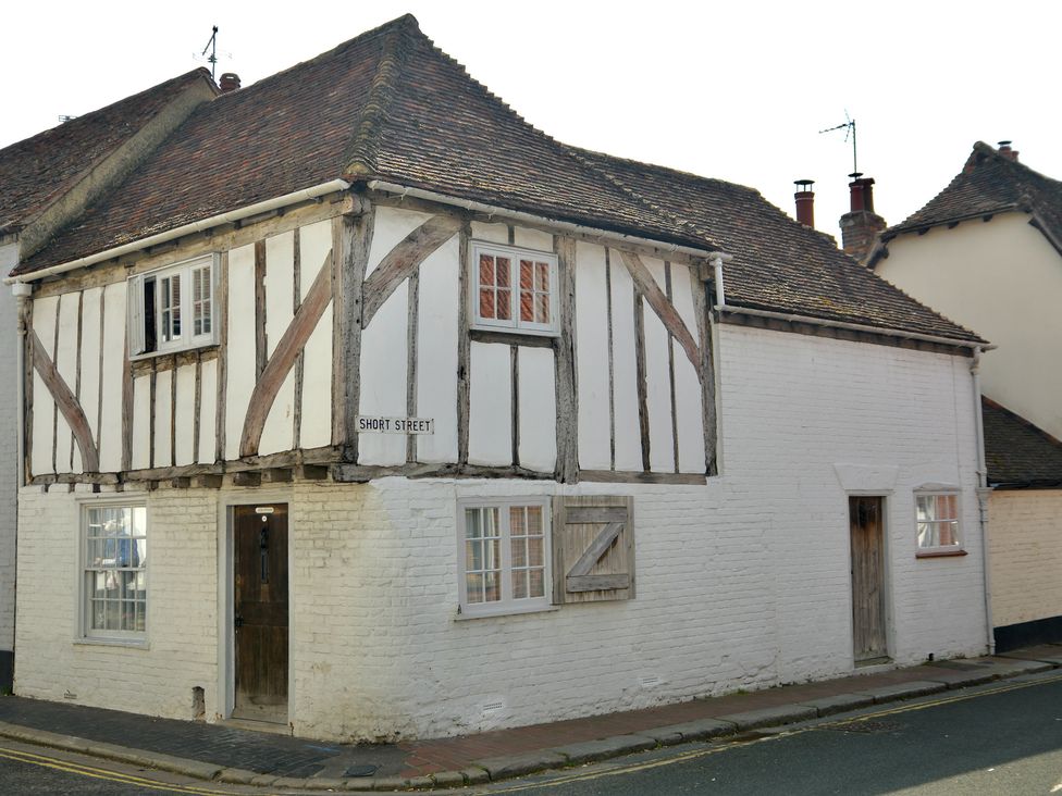 Tudor Cottage - Kent & Sussex - 1056852 - thumbnail photo 2