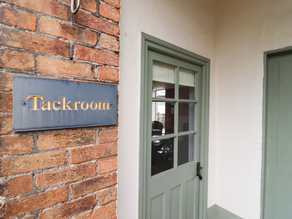 The Tack Room - Cotswolds - 1057990 - thumbnail photo 2