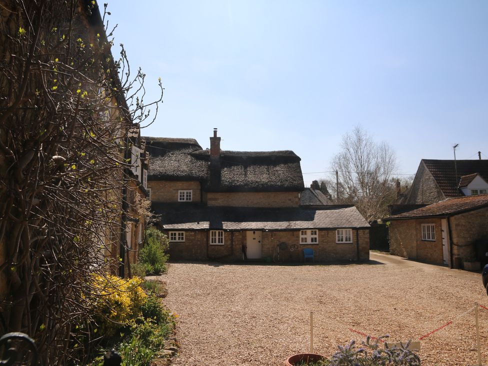 A courtyard view of a house at The Old Bakery South Perrott near Mosterton