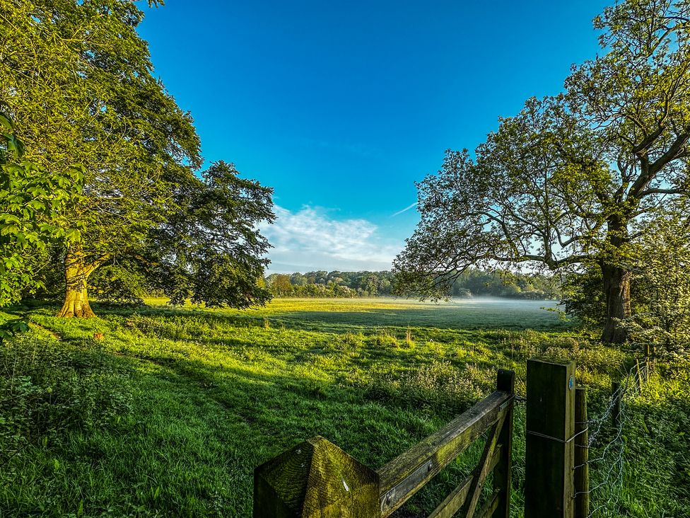 Flittermouse Barn - North Yorkshire (incl. Whitby) - 1058721 - thumbnail photo 24