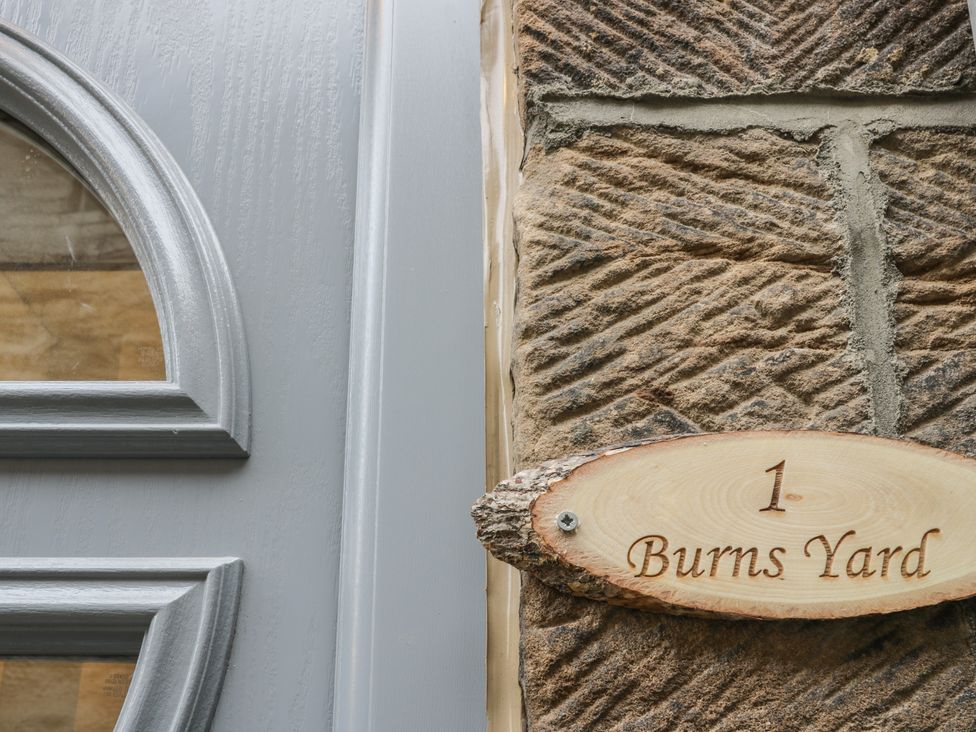 1 Burns Yard - North Yorkshire (incl. Whitby) - 1058803 - thumbnail photo 2