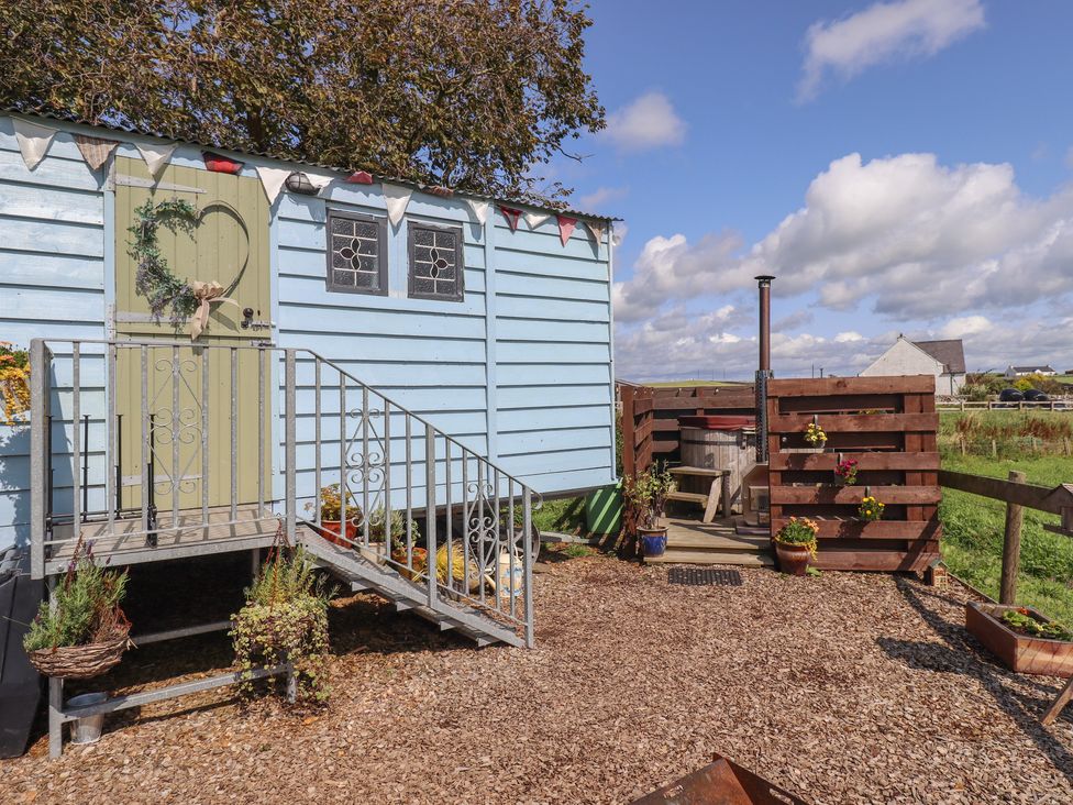 Ketburn Shepherds Hut at Balnab Farm - Scottish Lowlands - 1058902 - thumbnail photo 3