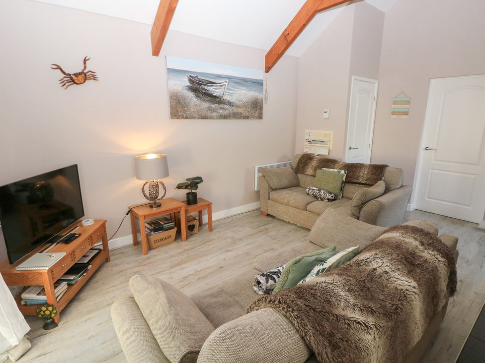 Love Cottage - South Wales - 1061323 - thumbnail photo 6