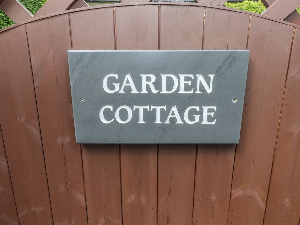 Garden Cottage - North Wales - 1065165 - thumbnail photo 3