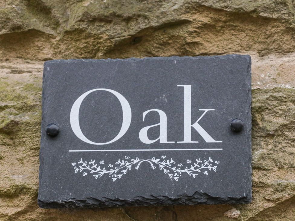 Oak Cottage - Peak District - 1066256 - thumbnail photo 2