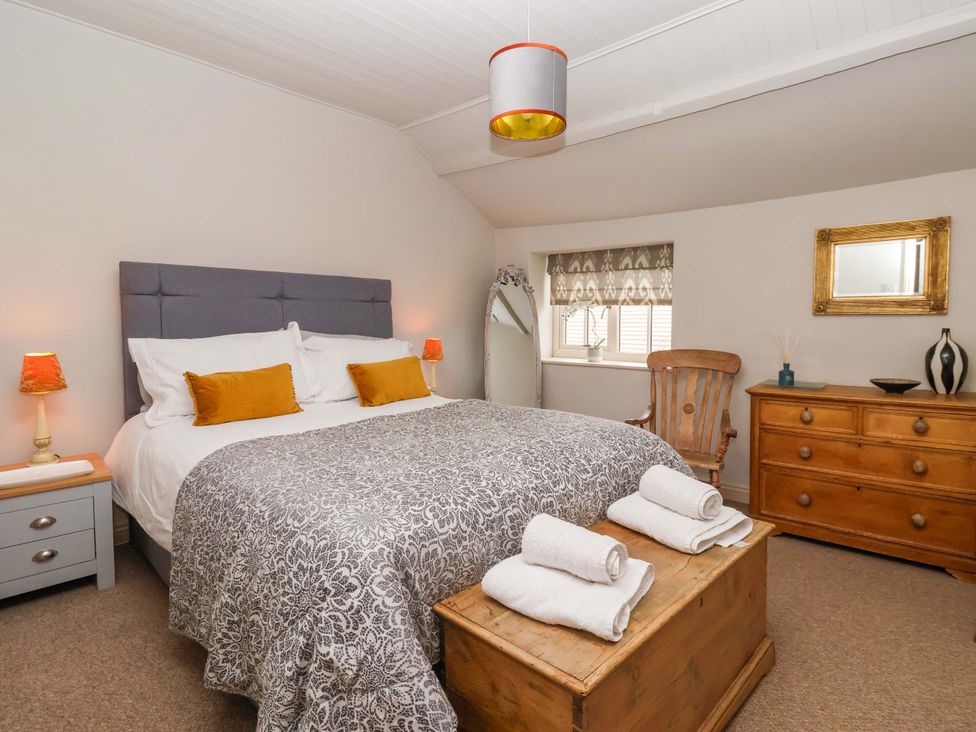 A bedroom with a bed and dressers at Dunning, The Mount in York