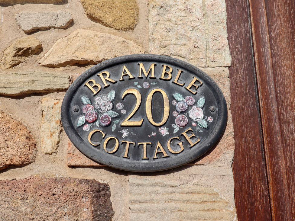 Bramble Cottage - Northumberland - 1070423 - thumbnail photo 2