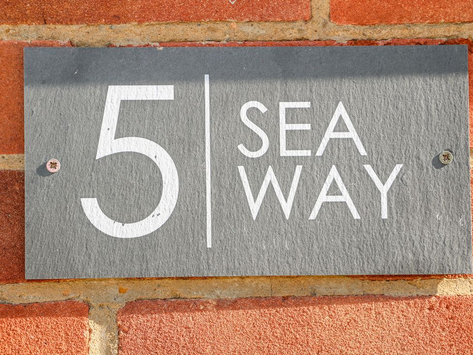 5 Sea Way - Kent & Sussex - 1071182 - thumbnail photo 3