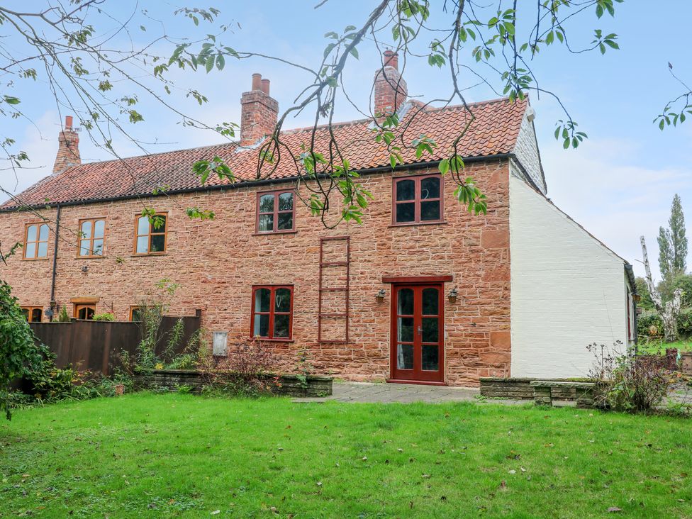 Woodpit Cottage - Peak District & Derbyshire - 1073630 - thumbnail photo 1