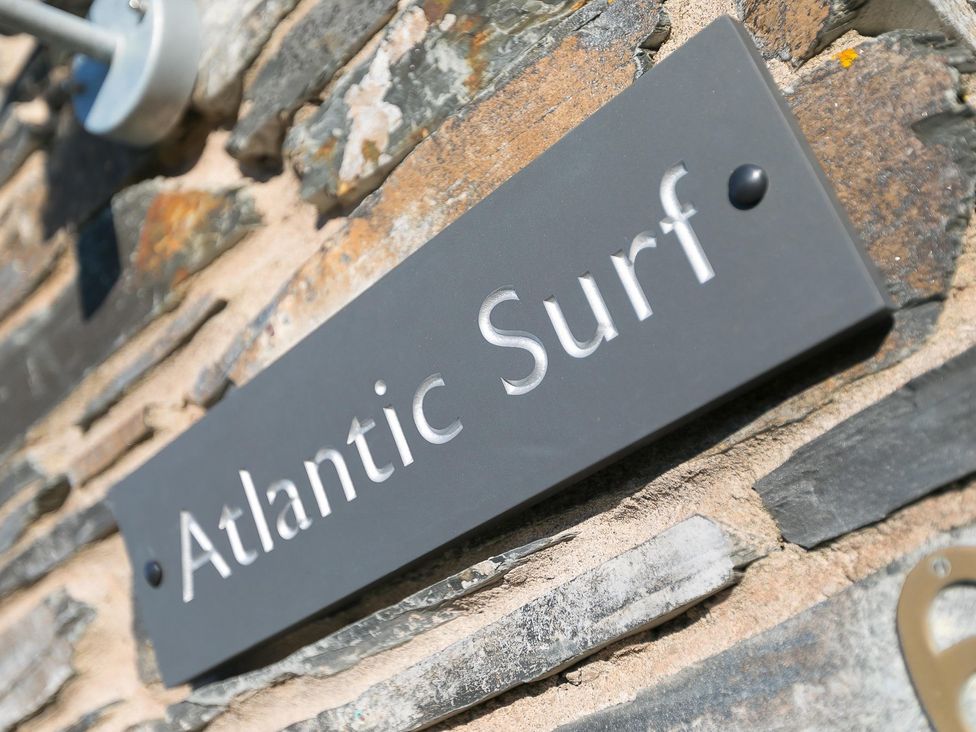 Atlantic Surf - Cornwall - 1073869 - thumbnail photo 1