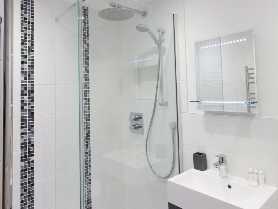 Ocean Shore - Cornwall - 1073975 - thumbnail photo 11